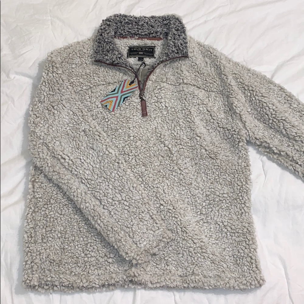 NWT True Grit Pullover